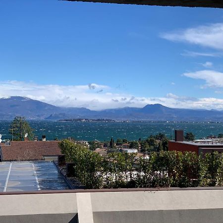Panoramapartment デセンツァーノ・デル・ガルダ エクステリア 写真