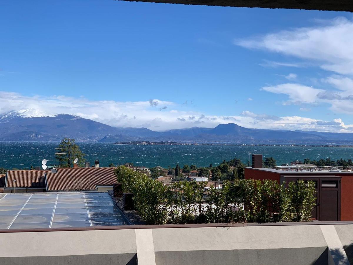 Panoramapartment デセンツァーノ・デル・ガルダ エクステリア 写真