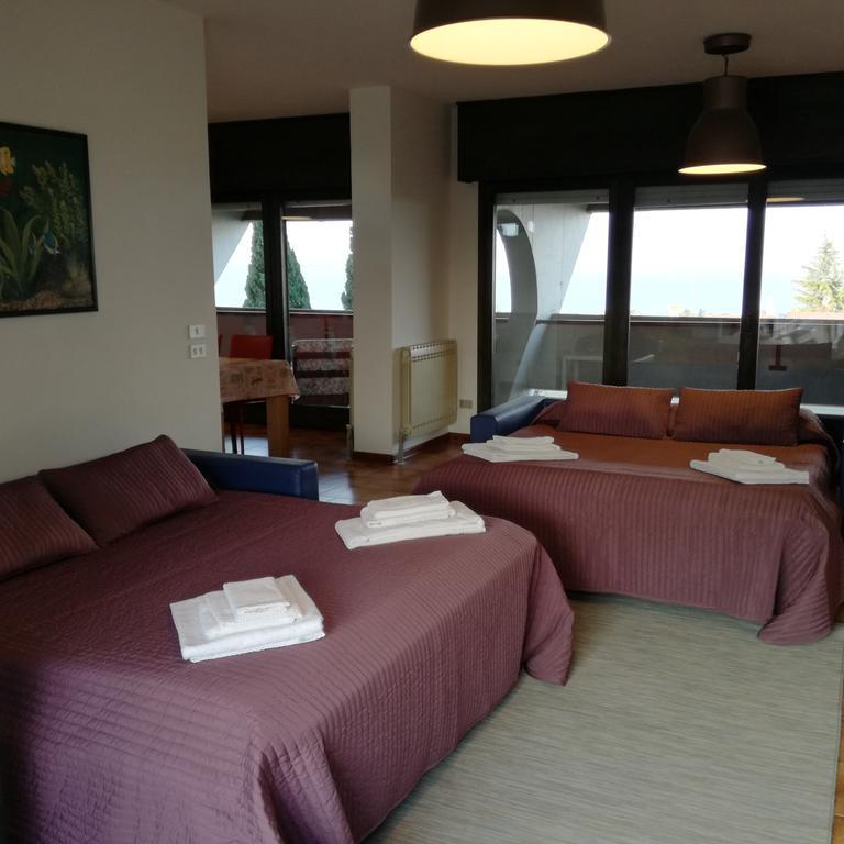 Panoramapartment デセンツァーノ・デル・ガルダ エクステリア 写真