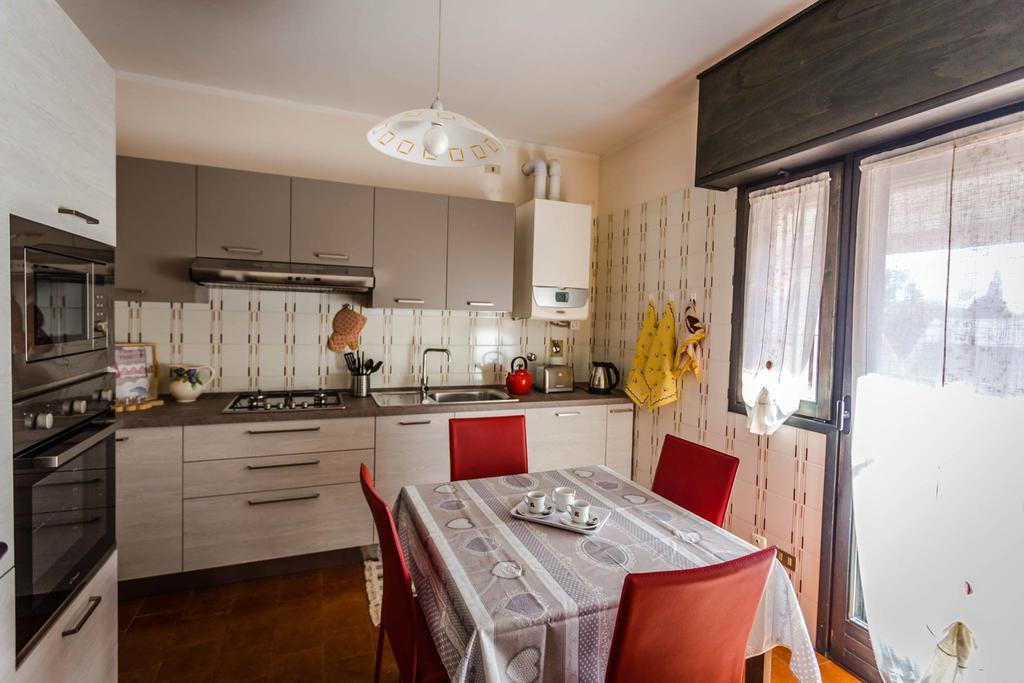 Panoramapartment デセンツァーノ・デル・ガルダ エクステリア 写真